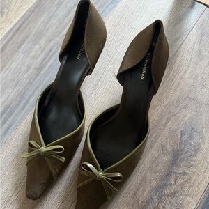 Reformation Women's Brown Pointed-Toe Heels